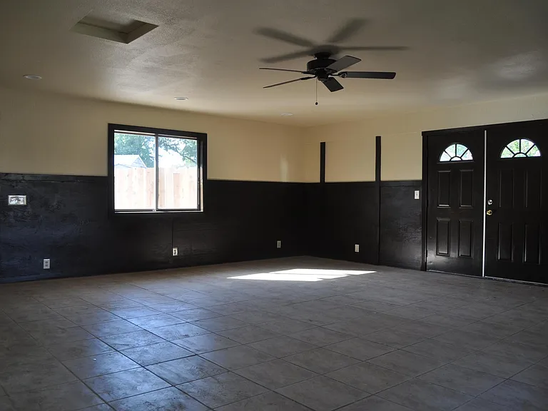 786 Portal Dr — Photo 8