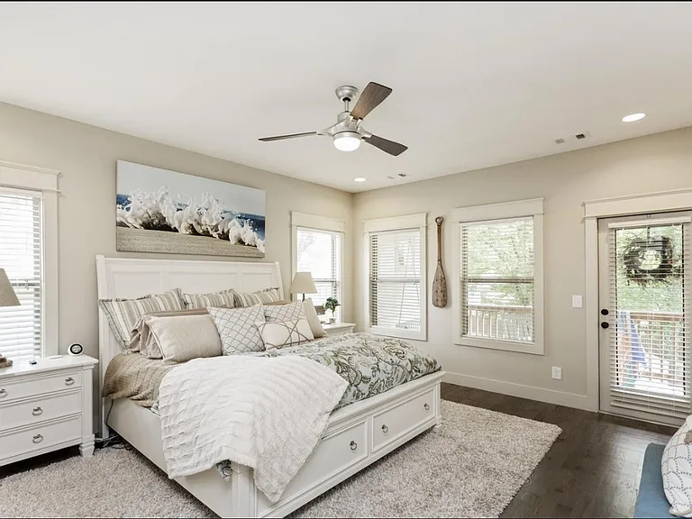 1414 Lillian St #B — Photo 15