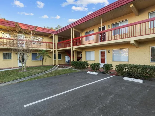 400 El Camino Dr APT 210, Winter Haven, FL 33884