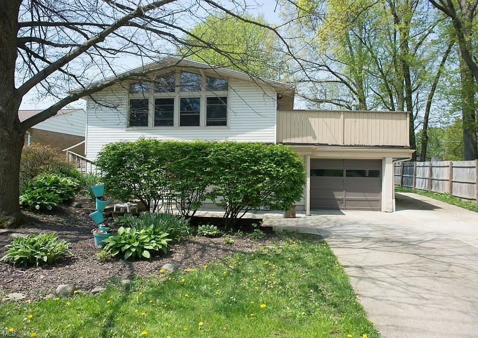 1st image of 2634 Windsor Ave
