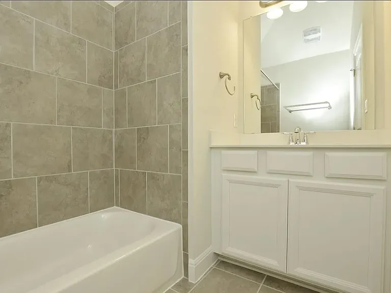 2401 Centennial Loop — Photo 23