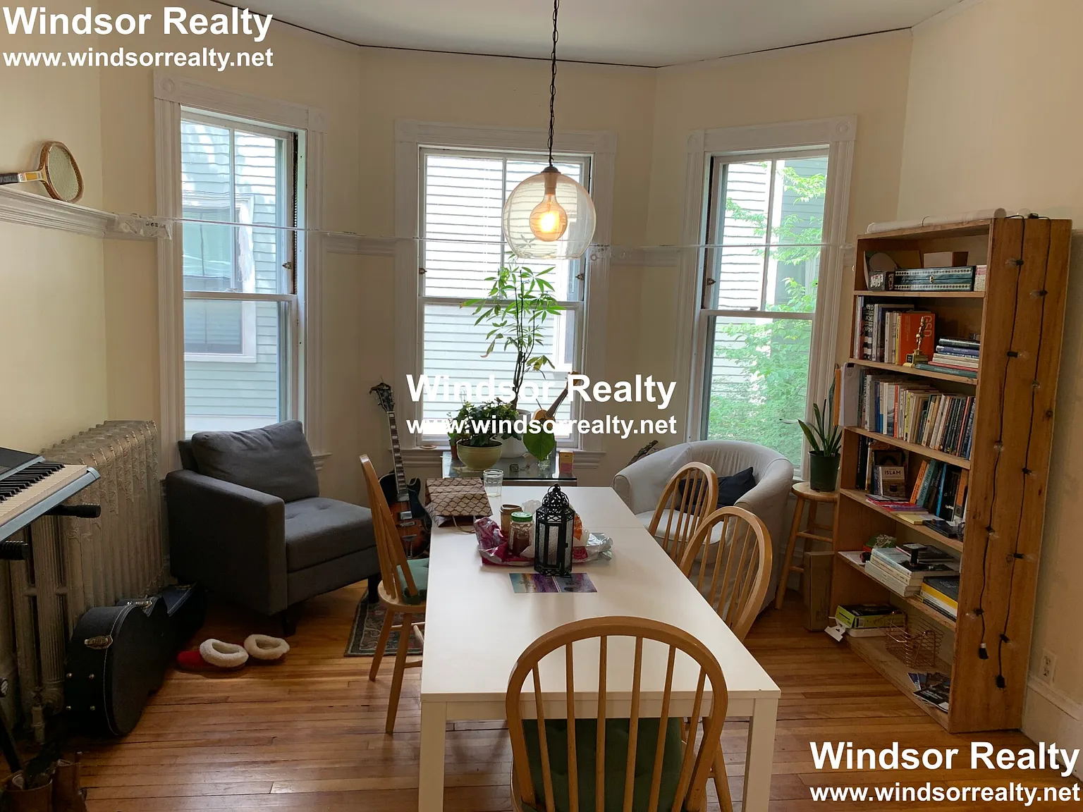 76 Oxford St — Photo 4