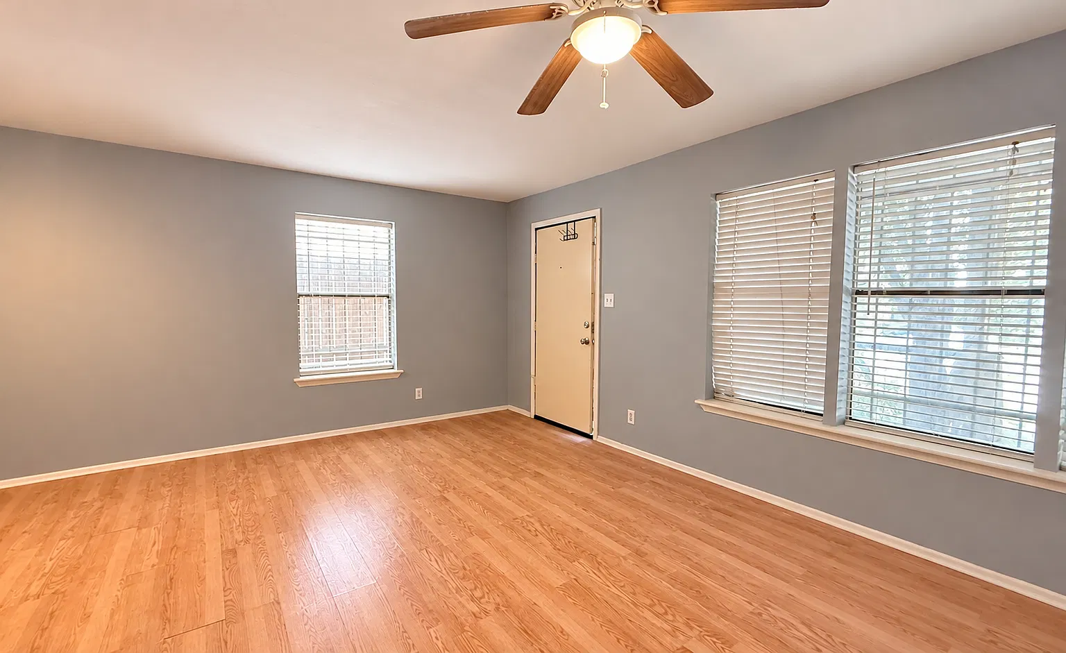 2 bed, 855 sqft, $1,750 — Photo 4