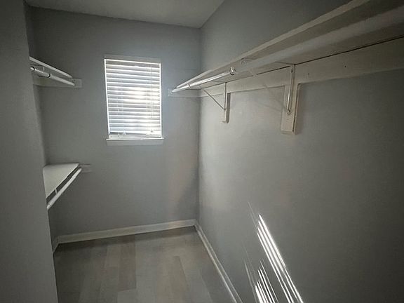 4th image of 156 Bayou Dr #1