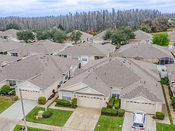 4th image of 19114 Weymouth Dr