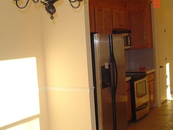 3rd image of 425 Fanfare Ln