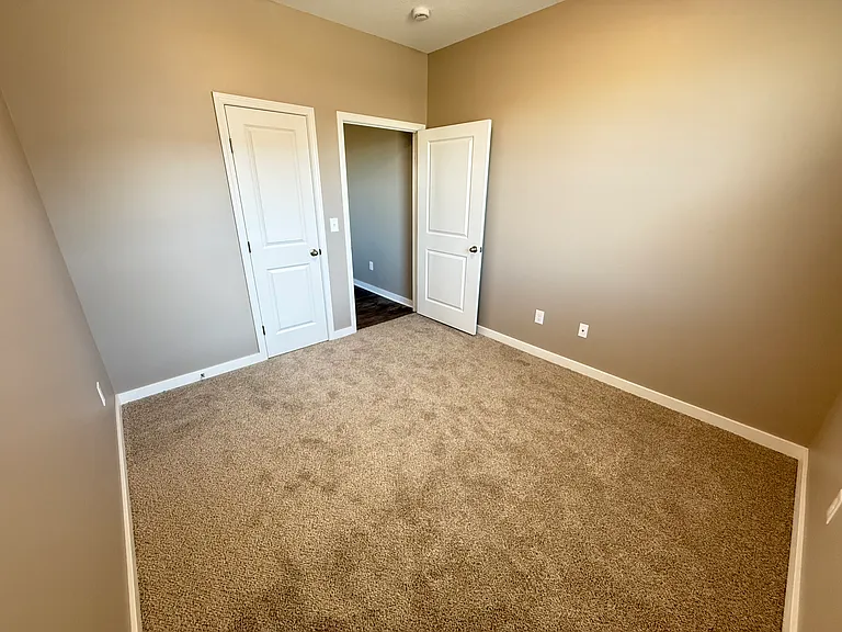 2630 N Liberty Ln #F — Photo 16