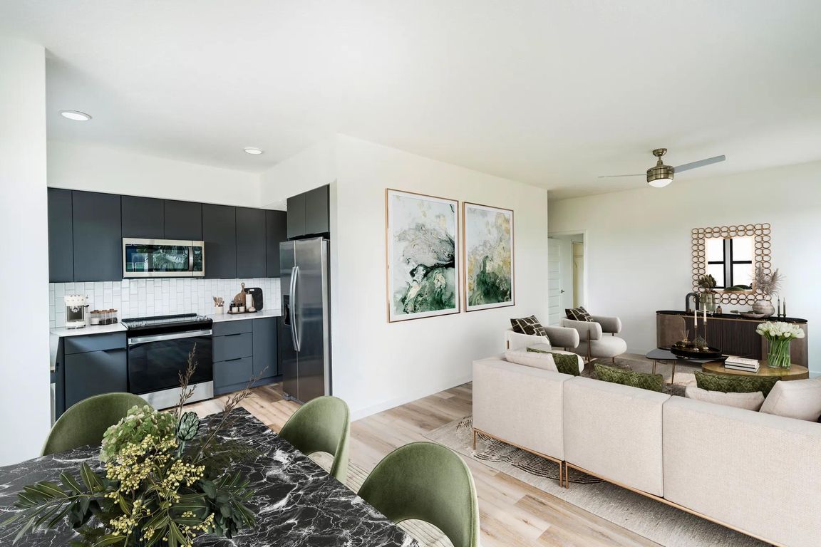 Stylish living and dining spaces designed for comfort and ease, all just moments from Tampa''s Encore District at Modera Encore.