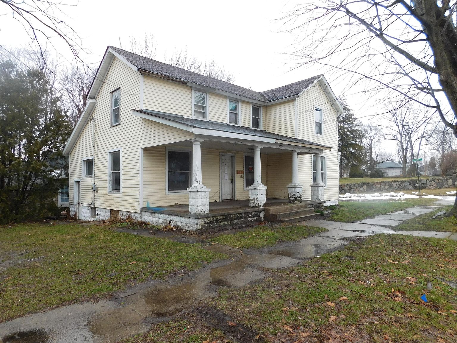 402 Michigan Ave, Dowagiac, MI 49047 | Zillow