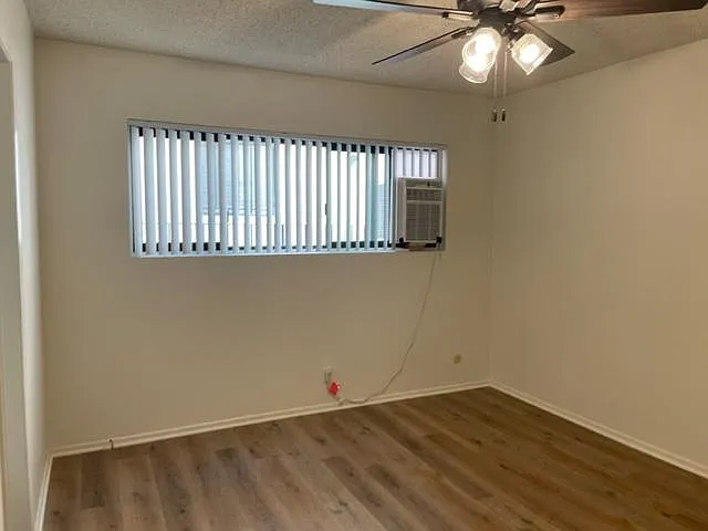638 E Angeleno Ave #E — Photo 8