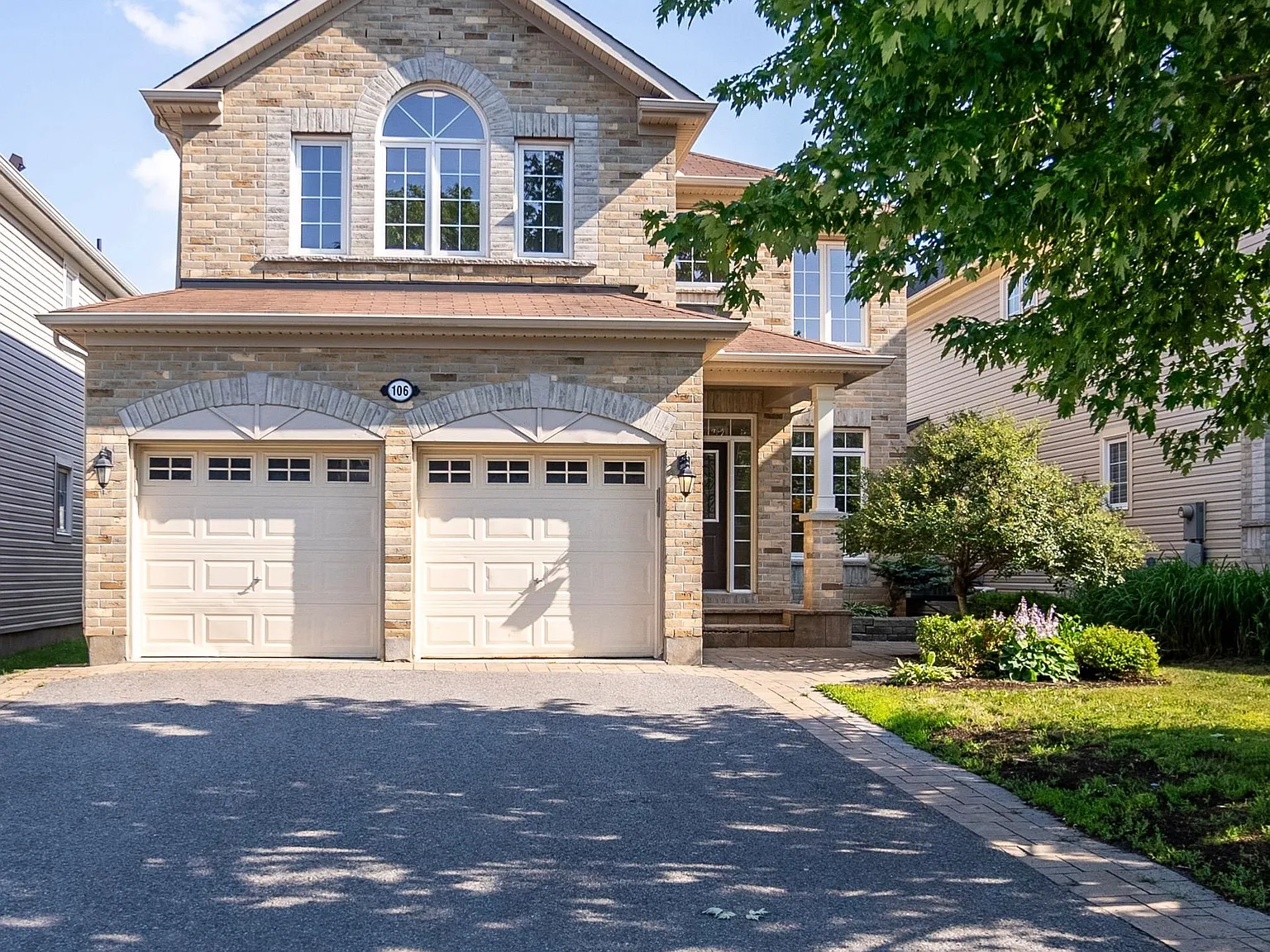 4 bed, $3,500 — Photo 1
