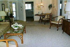 LIVING/DINING ROOM