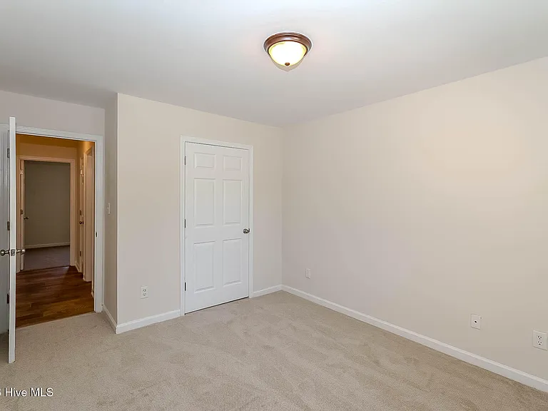 3503 Mandy Ln — Photo 18