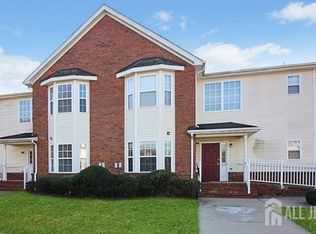 236 Pinelli Dr #236, Piscataway, NJ 08854