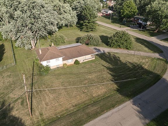 3rd image of 8354 Taffy Dr