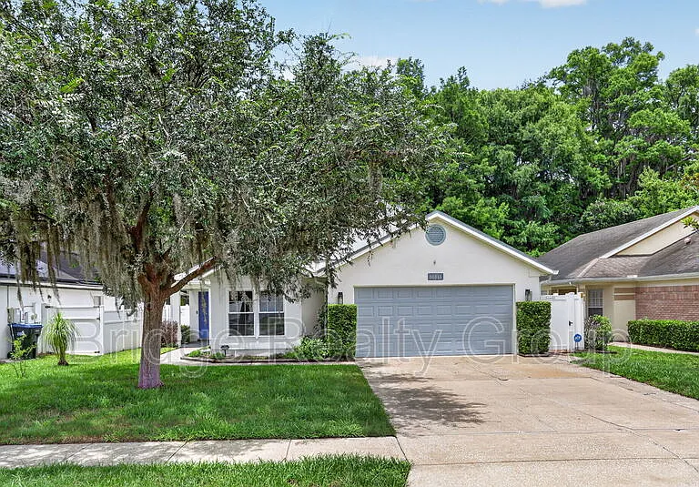 10315 Winding Creek Ln — Photo 2
