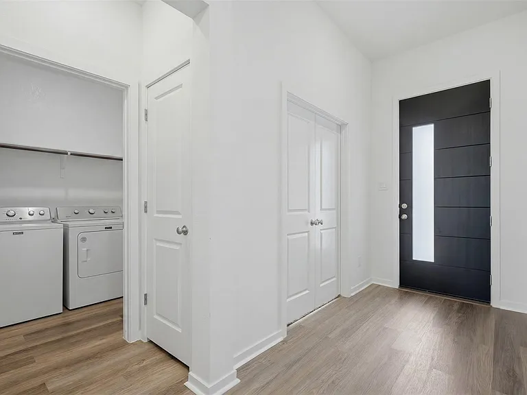12528 Cockatto Xing — Photo 25