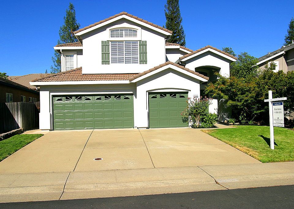 1st image of 3233 Corniche Ln
