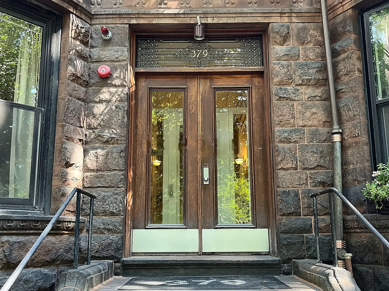 Studio, $2,475 — Photo 2