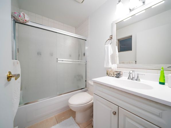 2211 No 4 Rd #132, Richmond, BC V6X 3X1