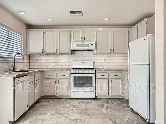 2nd image of 11745 Marina Grande Ct
