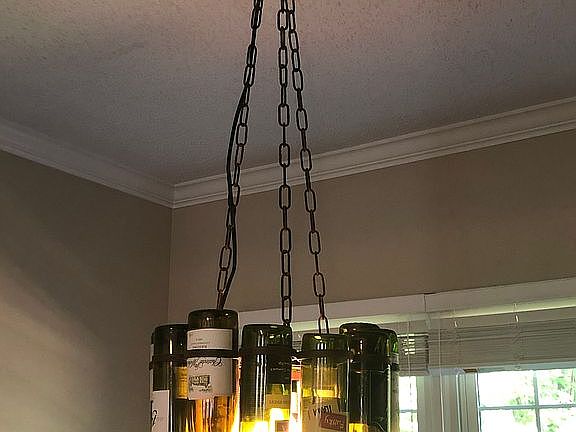 Light fixture in dining room