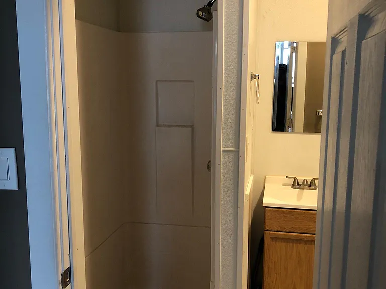 101 N 11th St #4 — Photo 9