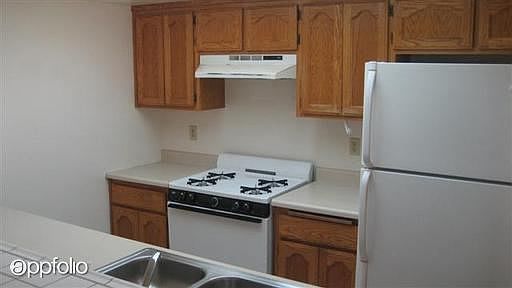 4th image of 16011 Pioneer Blvd