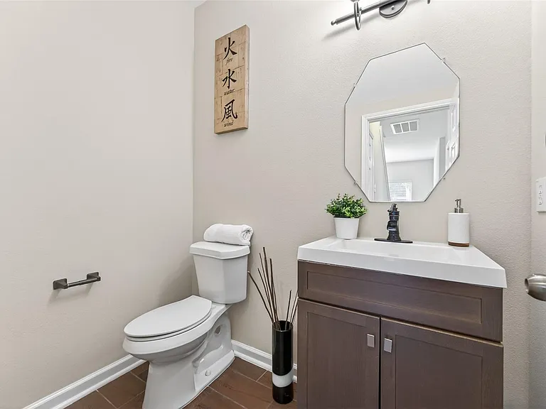 10427 Lyndon Meadows Dr — Photo 20