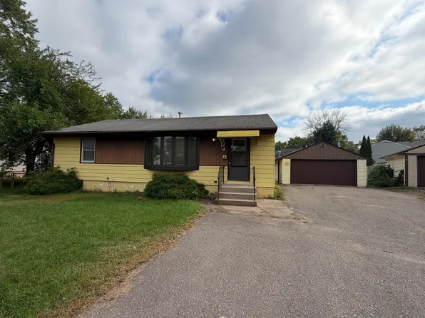 124 Gibraltar Rd NE, Fridley, MN 55421