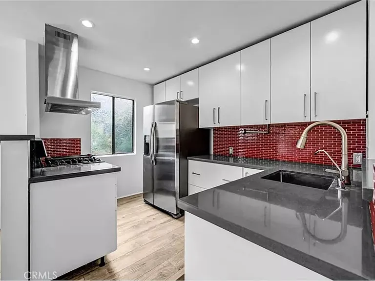 219 N Isabel St #4 — Photo 13
