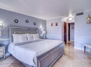 1351 NE Miami Gardens Dr APT 813E, Miami, FL 33179