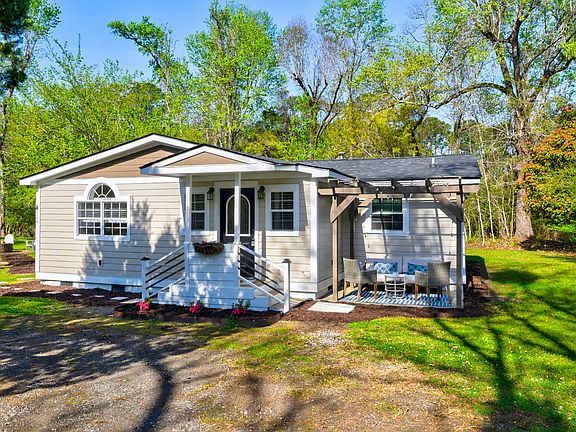 2nd image of 1164 Brownswood Rd