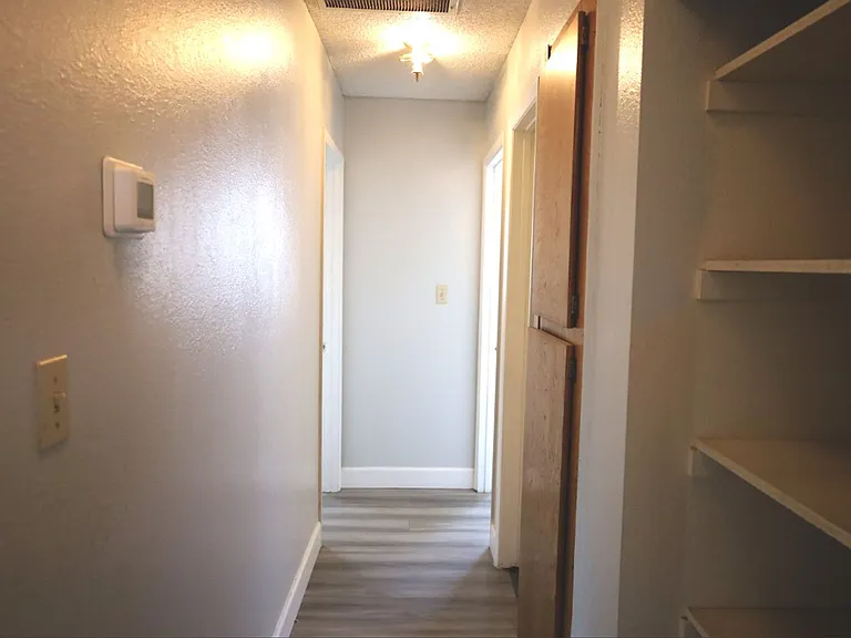 1309 E Cartier Ave #1-2 — Photo 12