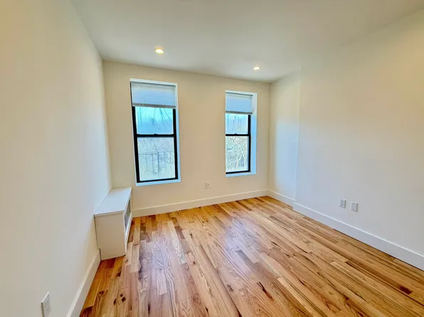 201 E 10th St #97, New York, NY 10003