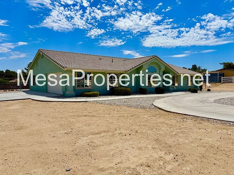15185 Osceola Rd — Photo 1