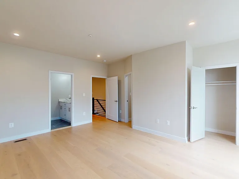 4923 1/2 A St SE #2 — Photo 12