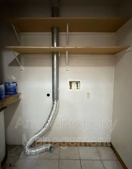 1660 Swanson Dr — Photo 16
