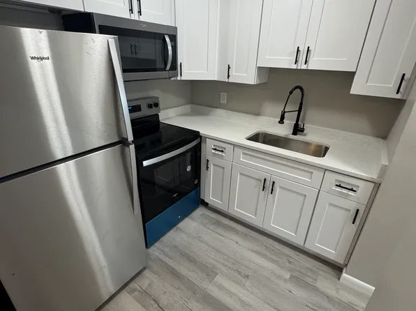2212 Irene St APT 2, Lutz, FL 33549