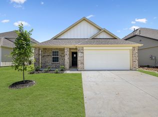 9205 Skyrocket Dr, Crowley, TX 76036