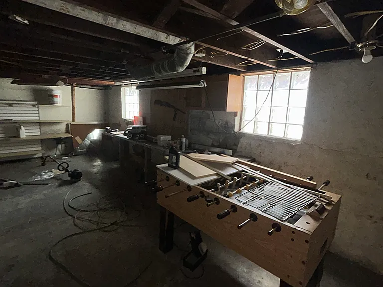 2345 Iowa St — Photo 16