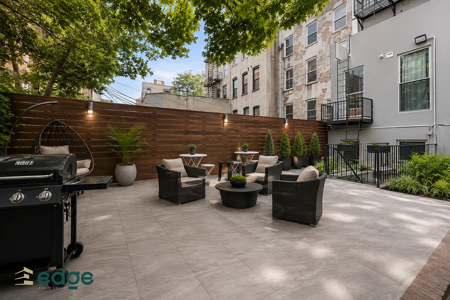 357 Adelphi Street — Photo 2