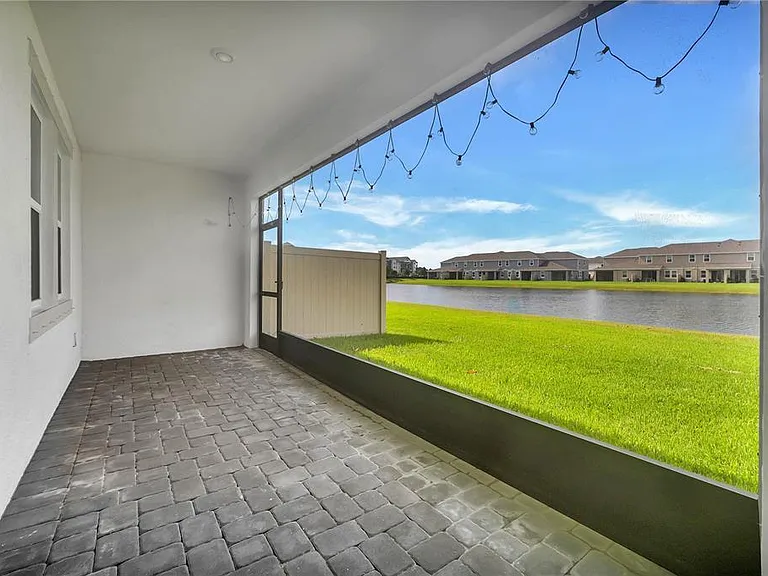 11532 Woodleaf Dr — Photo 26