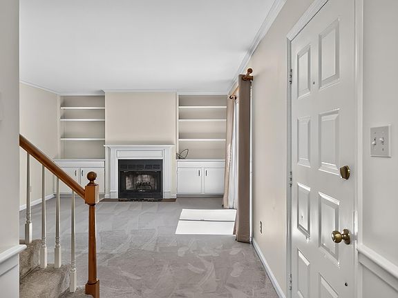 2nd image of 809 Turkey Foot Ct APT 4