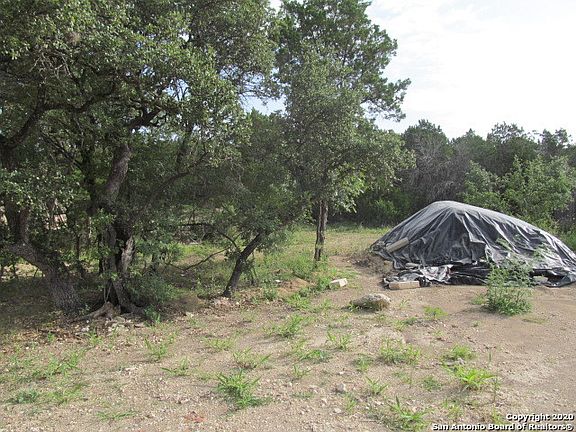 4th image of 579 Talmadge Ln
