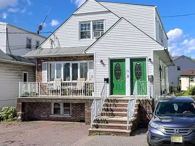 36 Pinecrest Rd #2 — Photo 6