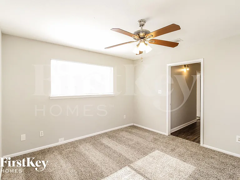 3516 Revere St — Photo 13