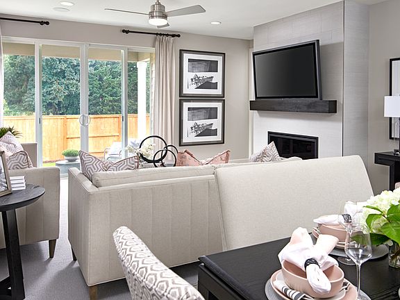 The Alexandrite Family Room