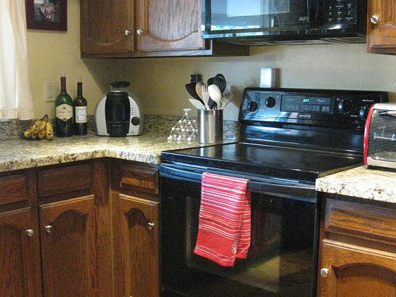 4th image of 617 W Straford Dr