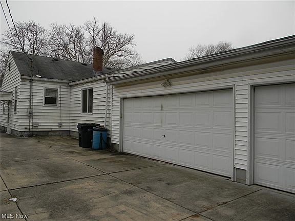 3rd image of 435 McKinley Blvd